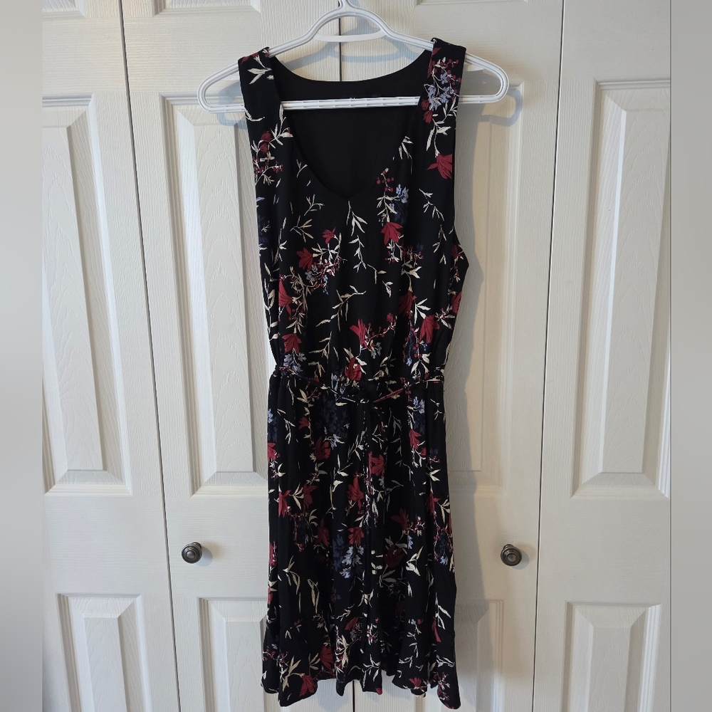 Black Floral V-Neck Tie Front Dress